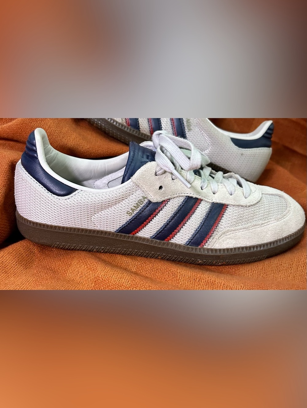 Adidas Samba LT OG
ie9169 Crystal
White/Dark Blue/Gum -
Mens 9